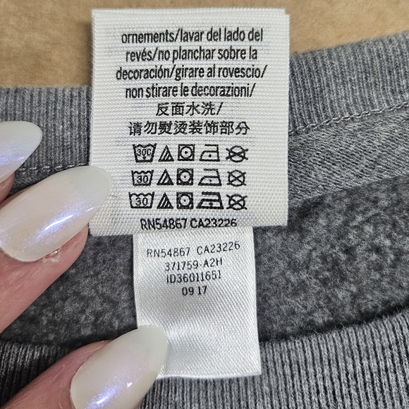 Victoria's Secret PINK Embroidered Flower Sleeve Pullover Sweatshirt Grey Medium - Picture 10 of 15